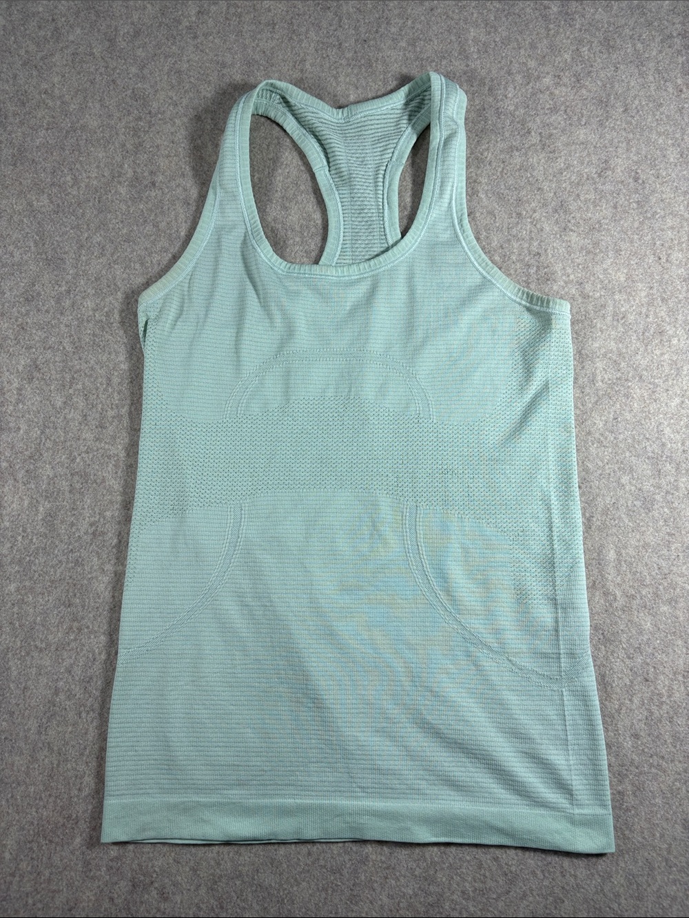 Lululemon Swiftly Tech Racerback Tank Top Mint Green Size 4 EUC Seamless